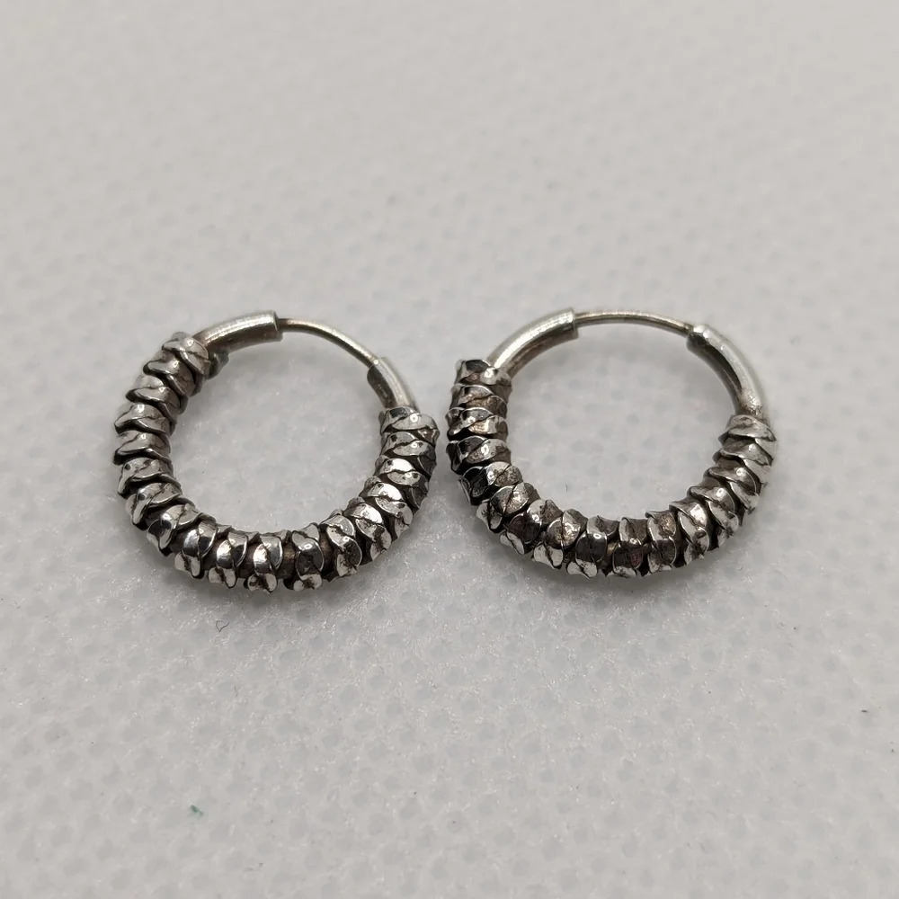 Small 925 Huggie earrings